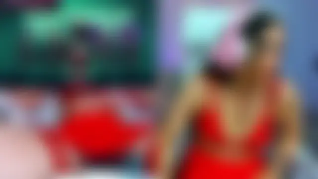 VenusIslove élő XXX-chatje