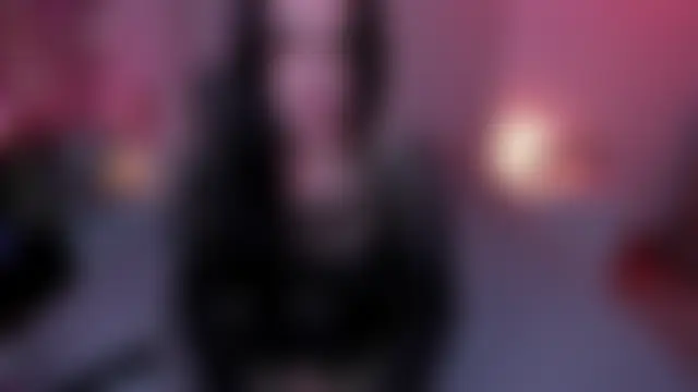 cristinangelco's Live Chat Room