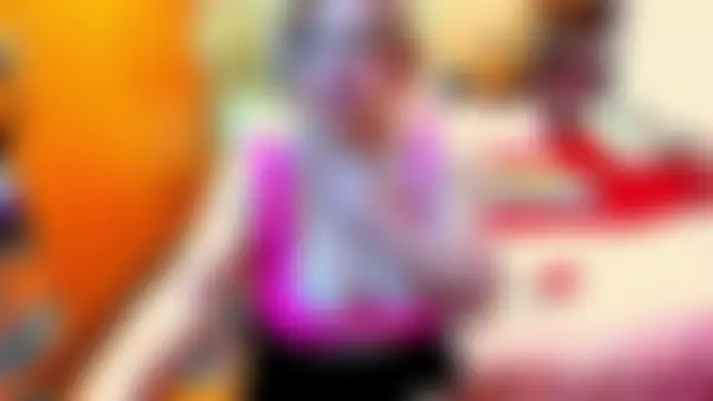 XXX chat uživo modela Angelahotxxx