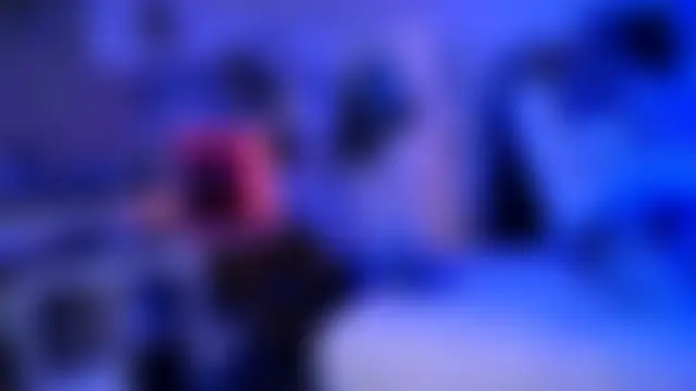 Makethatpussypurr's Live Chat Room