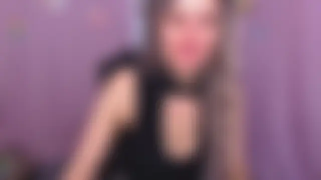 MilaLoona élő XXX-chatje