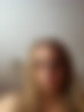 BLONDKICIA1: онлайн-чат