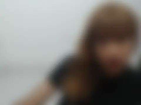 estefania224 Show in webcam