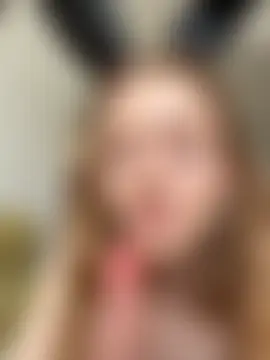 Show modela Little_Candy_18 na web-kameri