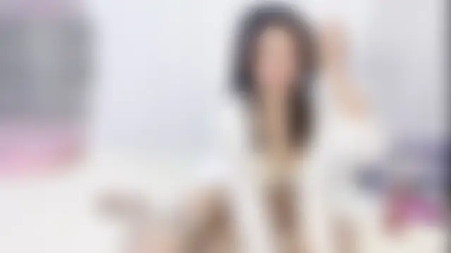 Tangbao-Baby élő XXX-chatje