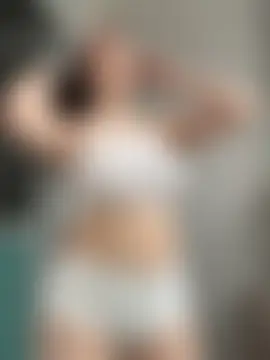 HotCherry18 élő XXX-chatje