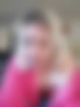 Pokazy przed kamerką – GeileEstelle