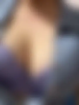 May-Squirt 网络视讯表演