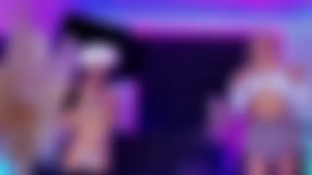 Queens_Wonders_Blonders' Webcam Show