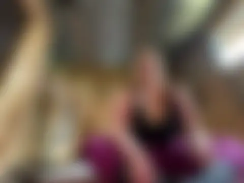 justbetweenus2's Live Sex Cam Show