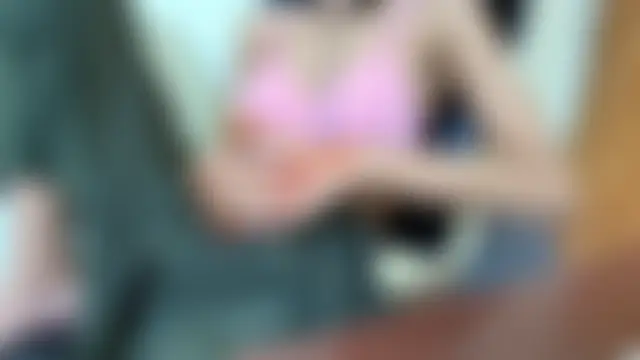 Shiuli_b's Live Chat Room