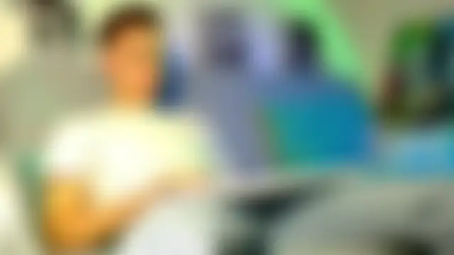 Midnighter_: онлайн-секс-шоу