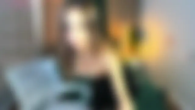 Tiffany-Grace Adlı Modelin Canlı XXX Sohbeti