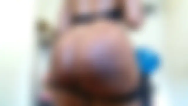 غرفة دردشة xTALLSEXYBUMx المباشرة