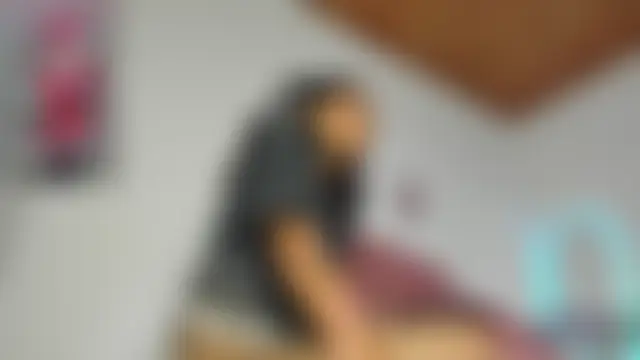 غرفة دردشة luna_velveth المباشرة