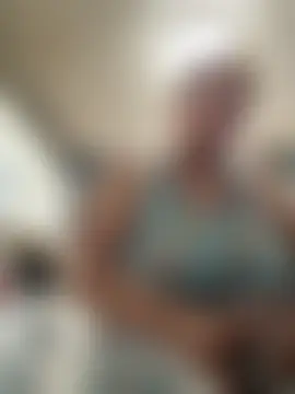 Hotslut187's Webcam Show