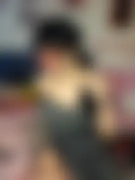 LucyMiax: διαδικτυακό σόου στην κάμερα