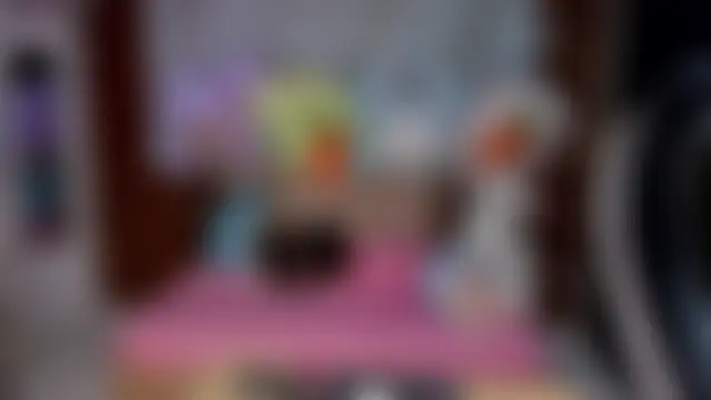 lia_16 Adlı Modelin Canlı Sohbet Odası