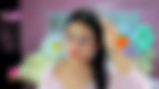 Yuli_16 Adlı Modelin Canlı Sohbet Odası