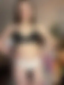 sweetest_pie Live chatroom