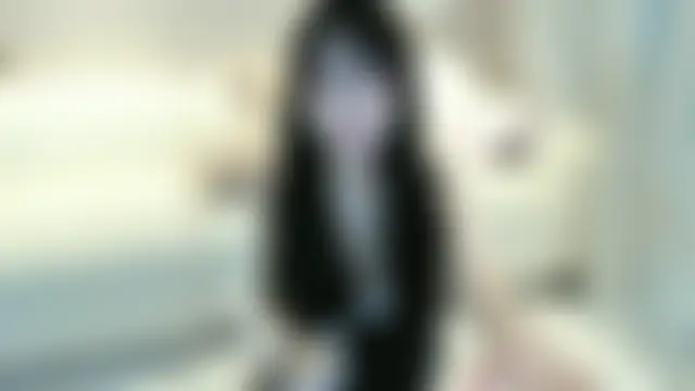 Kiwuvurfovo 在線直播表演