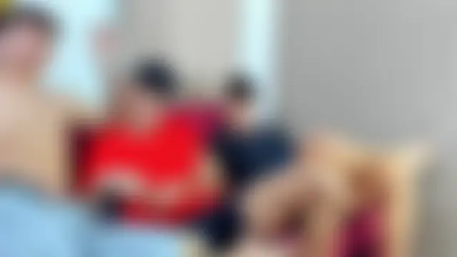 willy_sexxx18's Webcam Show