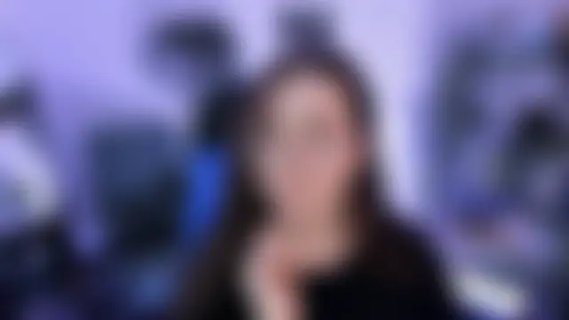 VirtuallVoyant élő XXX-chatje