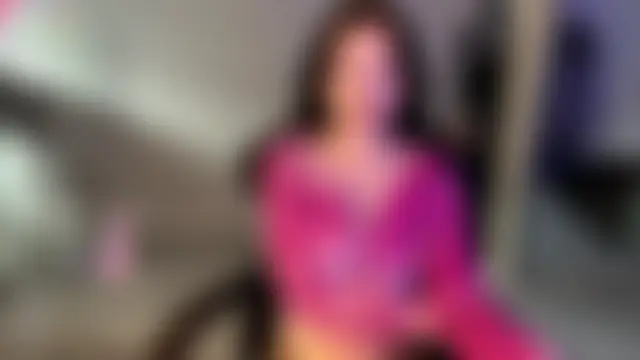 Meowluly Show in webcam