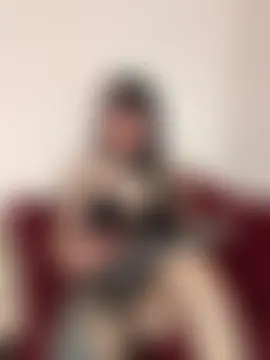 Chat soba uživo modela Ravenna666_