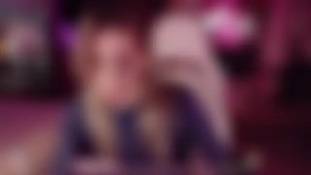 AnnieGOld_'s Live Webcam Chat