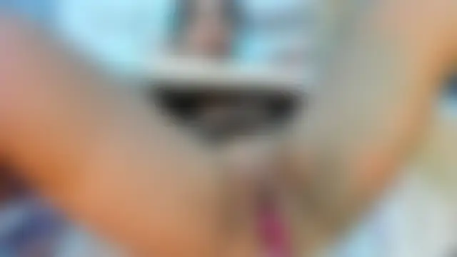 halana_squirts' Live Webcam Chat