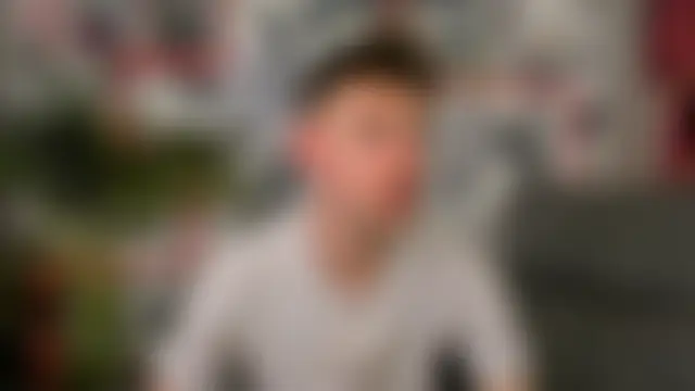 Martin_Perry Show in webcam