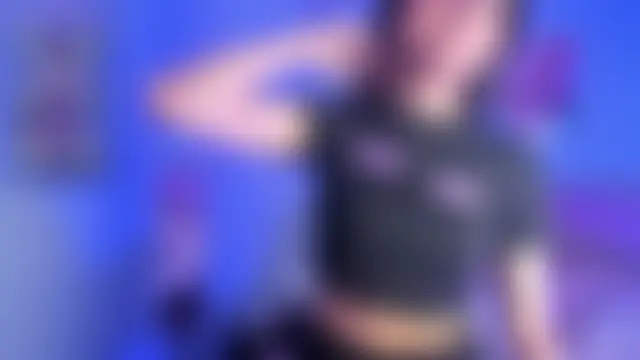 ela_petit – live chatrum