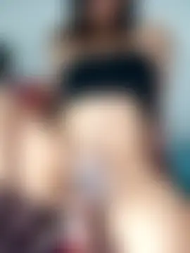 Aashixxx12 élő chatszobája