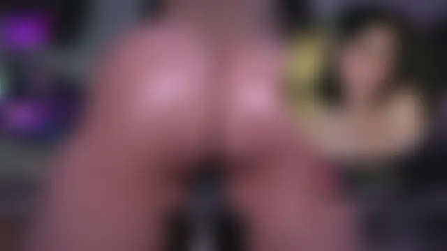 Yinlive Adlı Modelin Canlı Sohbet Odası