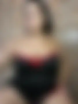 yesmiia Adlı Modelin Canlı Sohbet Odası