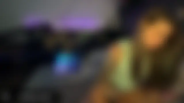 AshenRoe's Live Chat Room