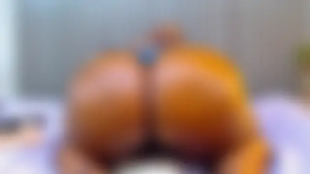 โชว์เว็บแคมของ ROYALASS25