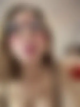 Ivysnow: вебкам-шоу