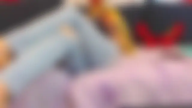 Playful_Goldie_WOW__: онлайн-чат