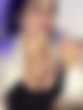 Celinaax Live chatroom