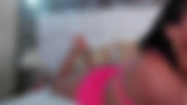 lia_mariana's Live Chat Room