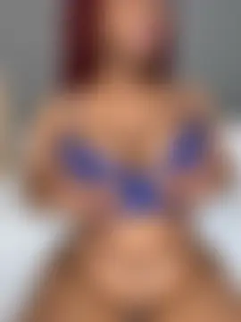 Jazmine-Blue Show in webcam