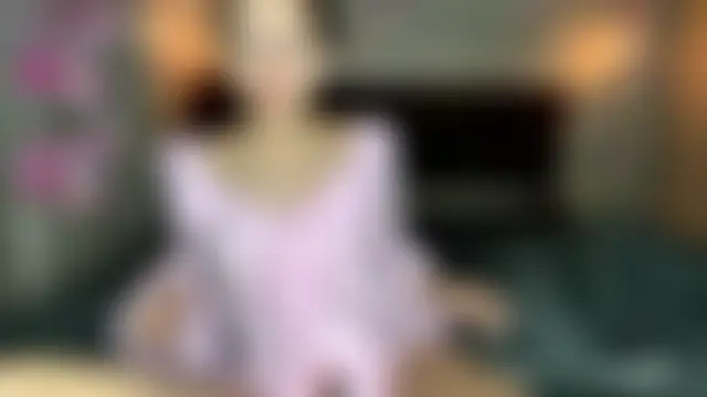 LoraDavi: διαδικτυακό σόου στην κάμερα