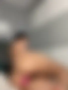 _adelle Live chatroom