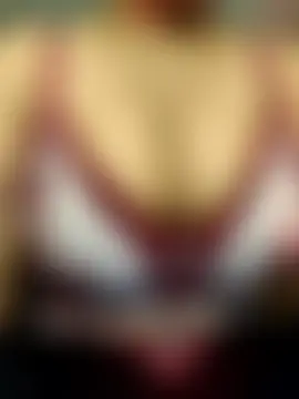 Love_Evaa Adlı Modelin Canlı Sohbet Odası