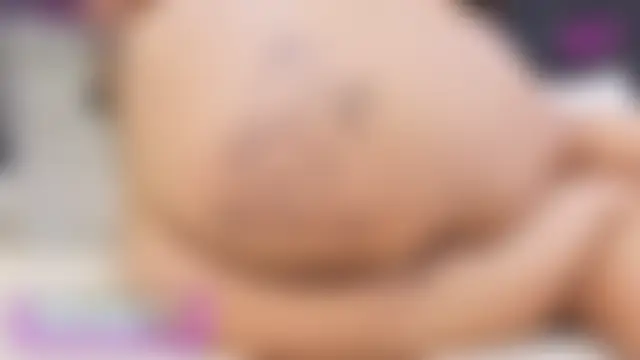 messy-saray élő chatszobája