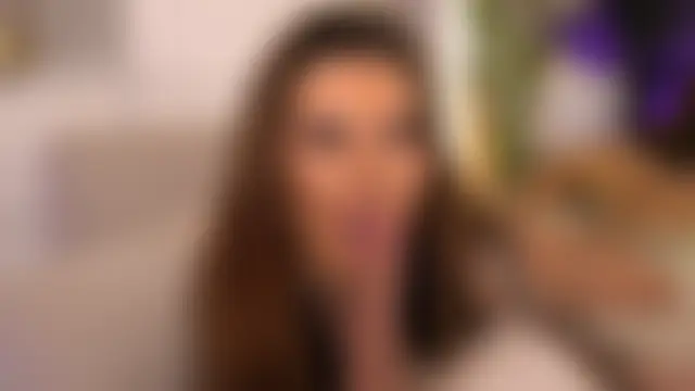 Sala de chat ao vivo de Tinydoll_XO