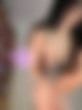 Pokazy przed kamerką – Naughty-Jessie