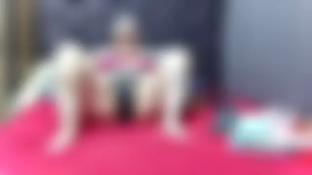 NonaDiamond: διαδικτυακό σόου στην κάμερα